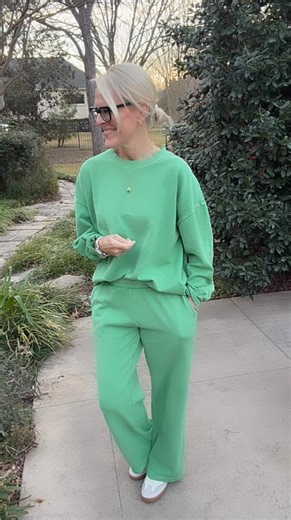 Cindy Swanson | Style over 40 | Senior Photographer on Instagram: "These sets 🙌🏼 shared the green in stories last week and it ended up being your fave of the week! 💬 Drop a comment and I will share these links with you This green is SO GOOD! Has a mineral wash to it which makes it look vintage. These first two sets are a super soft sweat suit fabric, wide leg with pockets just so great! The last set is silky, soft scuba fabric, and all on sale!!! Big sale Sharing daily outfit ideas with women