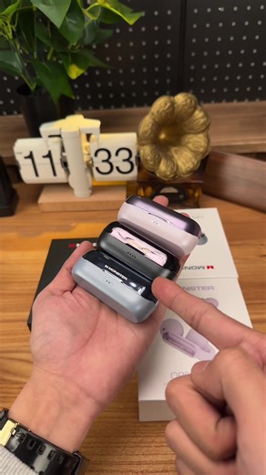 Is this an earring? No, it's open headphones. Hahaha#WirelessEarbuds #earphones #Monste