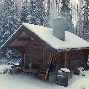 719K views · 19K reactions | When you finally realize that 'living off the grid' means no Wi Fi | RUNGU FC | Facebook