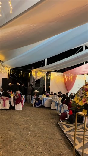 Boda de José y Virginia, Vocalista de Grupo Soberano