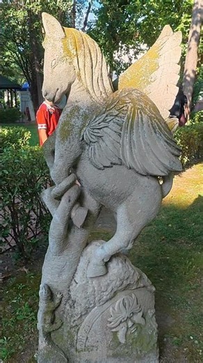 The Broken Wings of Freedom... 🕊️ #sculpture #art #AhmetElbi