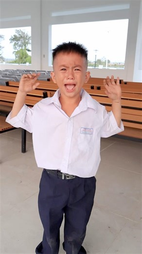 Mama help me #shortsvideo #gahyvlogs #love