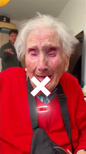 O Adam Her Gün Topladı… Ama Gerçek Herkesi Şaşkına Çevirdi 😳🏠