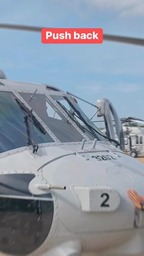Helicopter push back #pushback #aircraft #helicopter #navy @ไฮไลท์ | Hawk Tricycle