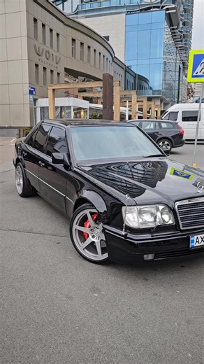 Mercedes Benz W124 volchok: Overview and Features