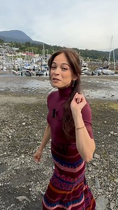 We finally reunite with my absolute favorite, Kristin Kreuk! 🥰🥰 Tune in to the Season 2 premiere of #MurderInASmallTown TONIGHT, tomorrow on Hulu. | FOX