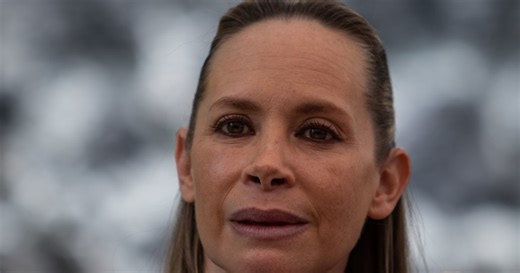 Ginny Hoffman gana denuncia contra Héctor Parra; él seguirá en prisión