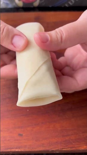 HARUMAKI DE QUEIJO - O QUERIDINHO ROLINHO PRIMAVERA