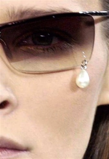 CHANEL DETAILS throwback 2002 🥲📸 . . . #fy #chanel #fashiontiktok #moda #style