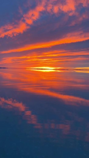 Oh so this is why I moved to salt lake city 🌅 #bonnevillesaltflats #slc #saltlake #travel #adventuretravel #utah