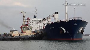 Ukraine war: First grain shipments leave docks