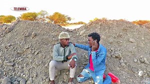 Omahoololo oku li po pepi, a shike shiliva ina djamo momahoololo. Okwa handuka neenghono. Kaume kaye Jacky oku na okanya. Keshi oiholekwa. - Shiliva okwa pumbwa exungo mwenyo (Give Shiliva some words of encouragement in the comments) - Jacky okwa pumbwa oku tuli lwa mo (Give Jacky some advice in the comments) #Lettherebefilms (*LIKE) Our Production company: Films Icon | Jacky Pop