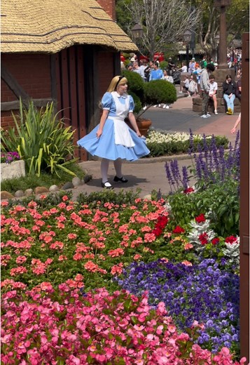 Meeting Alice at the UK Pavilion in Epcot