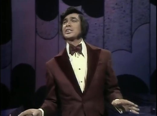 Engelbert Humperdinck – Yours Until Tomorrow...🔊 Watch the full Music Video here: https://oldies.thedailysongs.com/engelbert-humperdinck-yours-until-tomorrow/?utm_source=facebook&utm_medium=hopreel&utm_campaign=greatestoldiesmusicever | Greatest Oldies Music Ever
