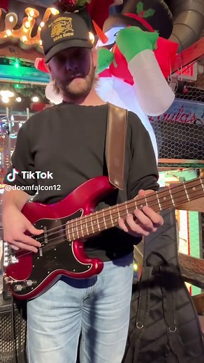Mastering Bluegrass Bass Techniques for Musicians