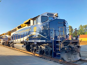 Rocky Mountaineer - GoldLeaf Service - Vancouver to Banff — Wanderlust Journey