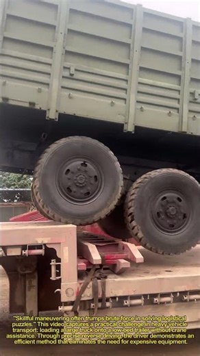 Genius Truck Loading Hack Using Reverse Parking! 🚛⬅️