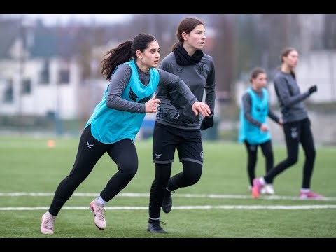 Munkában a női akadémiai csapatok