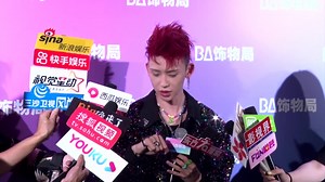 小鬼王琳凯走秀又酷又霸气 Sunnee透露正准备第二张专辑