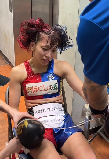 ぱんちゃん璃奈 vs 山田真子: 女子格闘技の熱戦