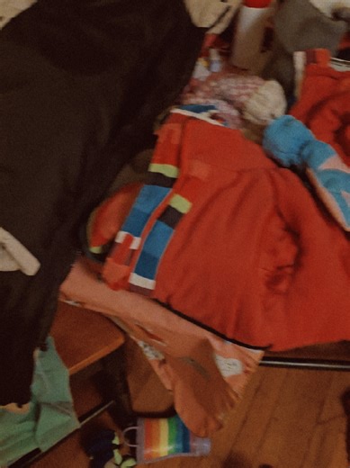 The snowgear dump by the door & kitchen take over is real. Peep all the arts and crafts covering my table too 🤪 #messy #real #snowday