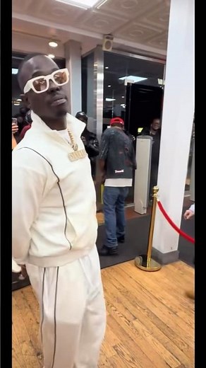 Bobby shmurda dancing for thanksgiving #bobbyshmurda #hiphop #dance