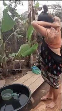 Beautiful Hmong Girl - Nkauj Hmoob Da Dej Zoo Saib Txhaj Plawg #177