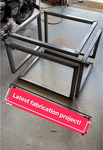 Infinity Table Construction: A Unique DIY Project