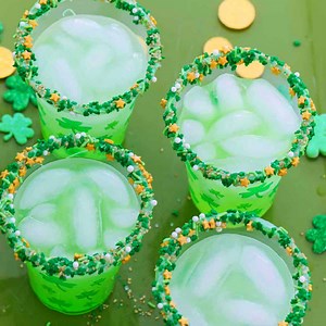 Tipsy Leprechaun Green Cocktails