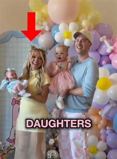 Kya and Tay Finally Revealed Their Daughter😱 . . #Trending #viral #actors #viralvideo #podcastclips