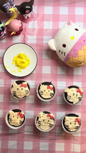 Delicious Hello Kitty Cupcake Baking Recipe