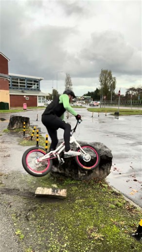 #crash #fails #funny #trials #bike #mtb #bmx #fyb #shorts #viral #streettrials #bikelife