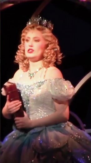 mckenzie kurtz as glinda the good #broadway #glinda #wicked #bootleg #slimetutorial #mckenziekurtz