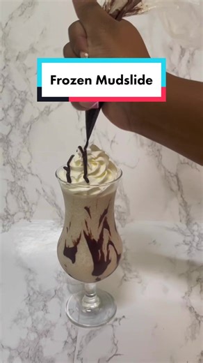 How to Make Frozen Mudslides - Easy Cocktail Recipe