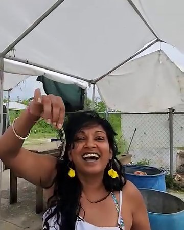 Meeting the Locals at the Market Place. White Belly Land Crab.. . Conch Pistol for the 1st time.. trying one like the Locals.. International Seafood Market in the Bahamas, busy on the weekend. #Crab #landcrab #sandysbackyardkitchen #VillageCookingChannel #india #indianfood #florida #trinidadandtobago #Guyana #newyork #foodblogger #Bahamas | Sandy's Backyard Kitchen/Garden