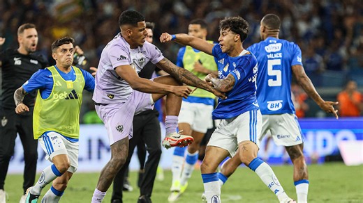 Fußball: 23 Rote Karten bei Skandalspiel in Brasilien – Auch BVB-Neuzugang fliegt