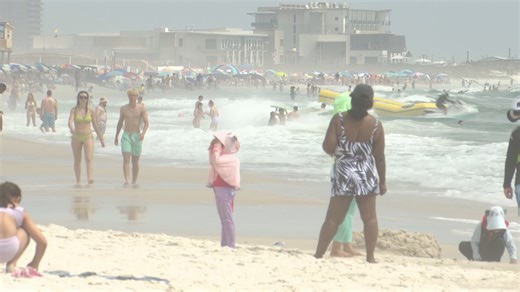 Spring break visitors enjoy Gulf Shores beach as storms, rough surf expected later this week