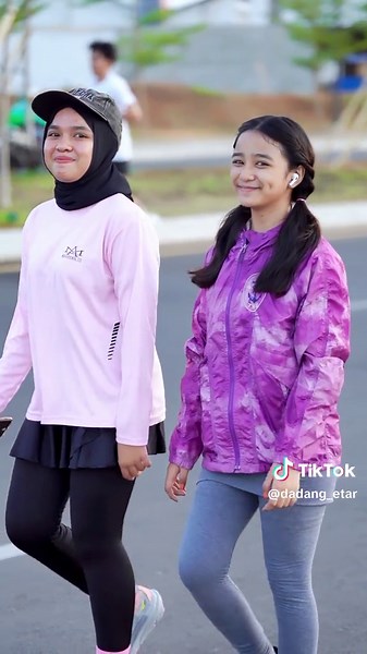 ikut trend sound ini 🔥 , Apakah bisa Fyp ke orangnya...??? #Randomvideo #fotoyu #cpimakassar #pelarikonten #slowmo