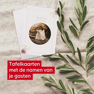 43 reactions | Ga je binnenkort trouwen?  Onze menukaarten van hoge kwaliteit geven een luxe uitstraling aan jouw bruiloft. Perfect voor een onvergetelijke dag! ‍♀️ Bekijk onze menukaarten: https://loom.ly/pHPu1FM | CEWE | Facebook