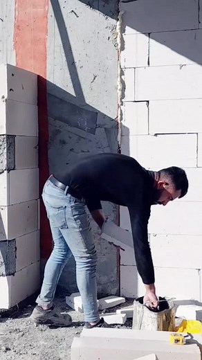 Concrete Block Cutting Techniques on Construction Sites