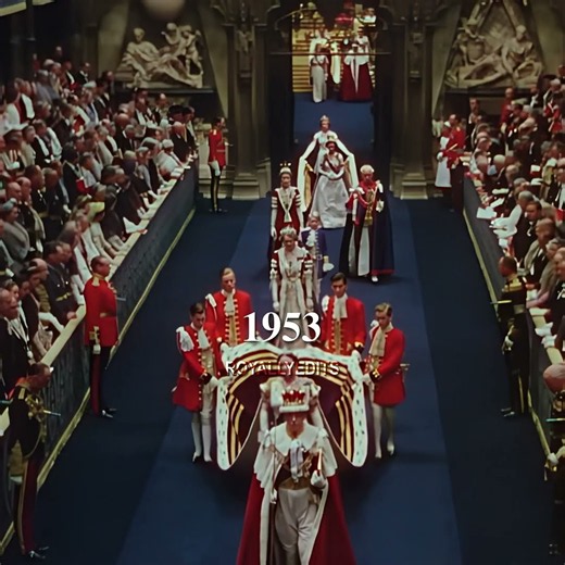 The Queen Mother & Princess Margaret at Queen Elizabeth II Coronation👑 #queenmother #queenelizabeth