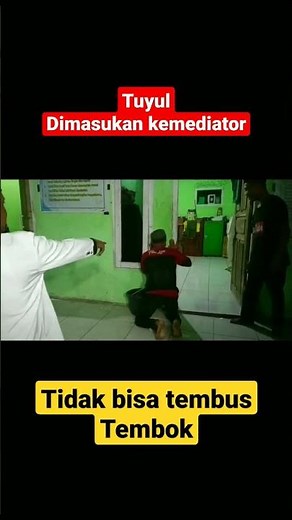 tuyul lucu ngakak tidak bisa menembus tembok
