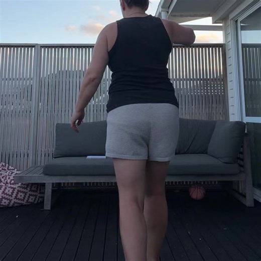 13 reactions | Watch out for the hamstring cramp on this on 勞 45 sec...