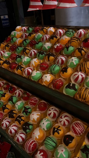 172K views · 5.1K reactions | Coliseum vibes, Nutcracker magic ✨並 Turning class into pure stage energy.  Nutcracker continues at the London Coliseum until 12 January! Limited tickets remain: https://www.ballet.org.uk/production/nutcracker Lead Supporter: Charles Holloway OBE. #ballet | English National Ballet | Facebook