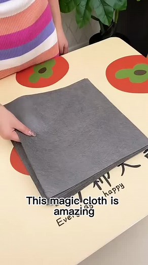 This magic rag was a big surprise for me. It cleans everything so cleanly #goodthing #homeclean #kitchen #foryou #cleaning #tools