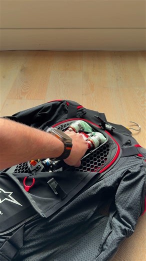 Tech-Air Offroad, Quick tutorial. Replacing the canister on the Alpinestars airbag.