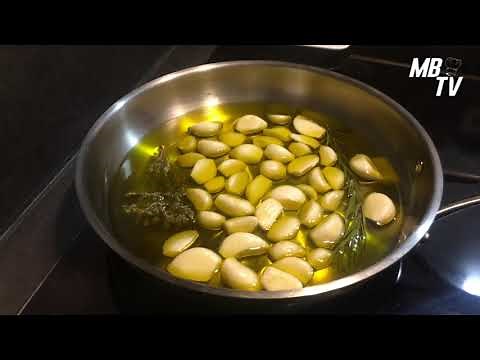 Recipe for Garlic Confit in Olive Oil
