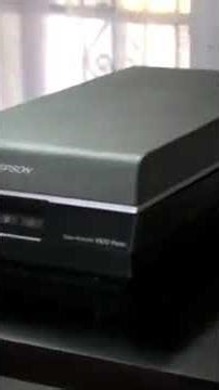 Best Slide Scanner: Epson Perfection V600? #shorts