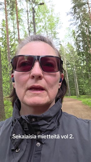 Jatkoa edellisviikkoiseen videoon. Mietteitä päämääristä, pienistä askelista, jaksamisesta ja tuesta. Aurinkoista helatorstaita ja jaksamista jokaisen mieleen ❤️ #hyvinvointi #musiikki #terapiaauttaa #pieninaskelin #mieli