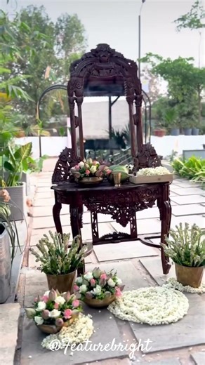 This looks like a big-budget wedding But everything is planned in one seamless package.@Featurebri..